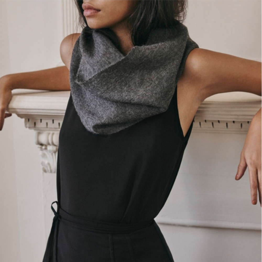 Cuyana Alpaca Infinity Scarf